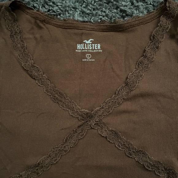 Hollister Brown Cropped Longsleeve - Picture 2 of 2